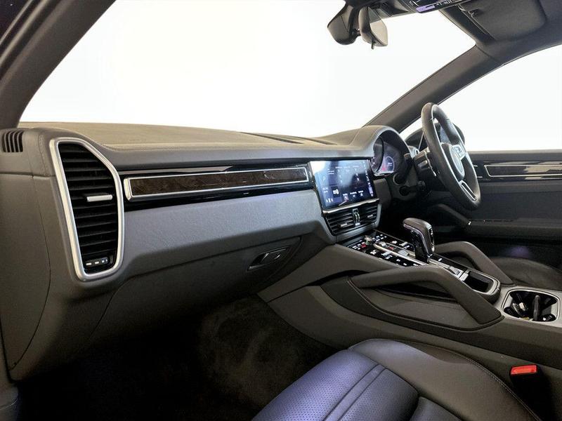 Used Porsche Cayenne 2019 for sale - 76438443: Photo 12