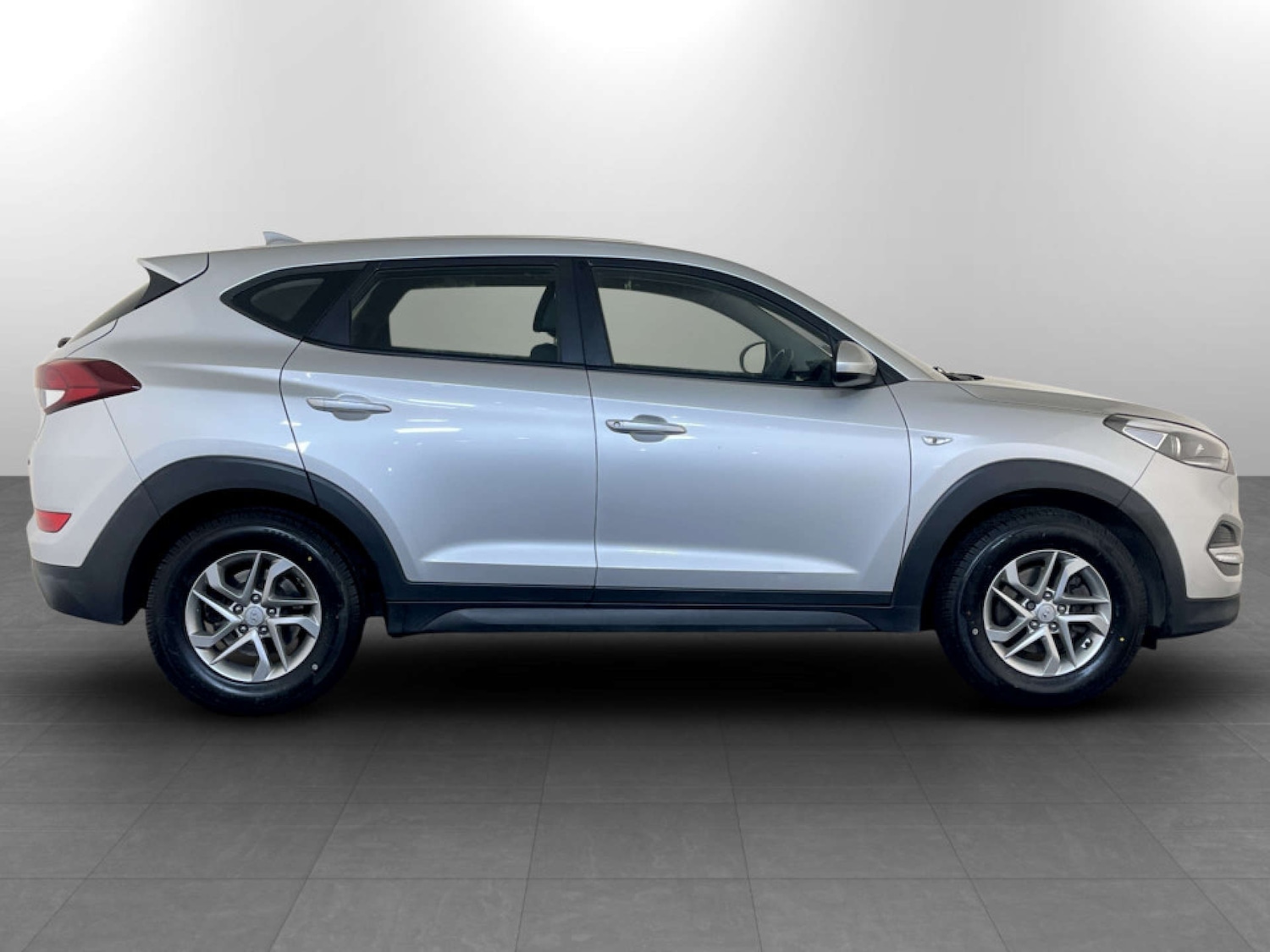 Used Hyundai TUCSON 2017 for sale - 77328628: Photo 11