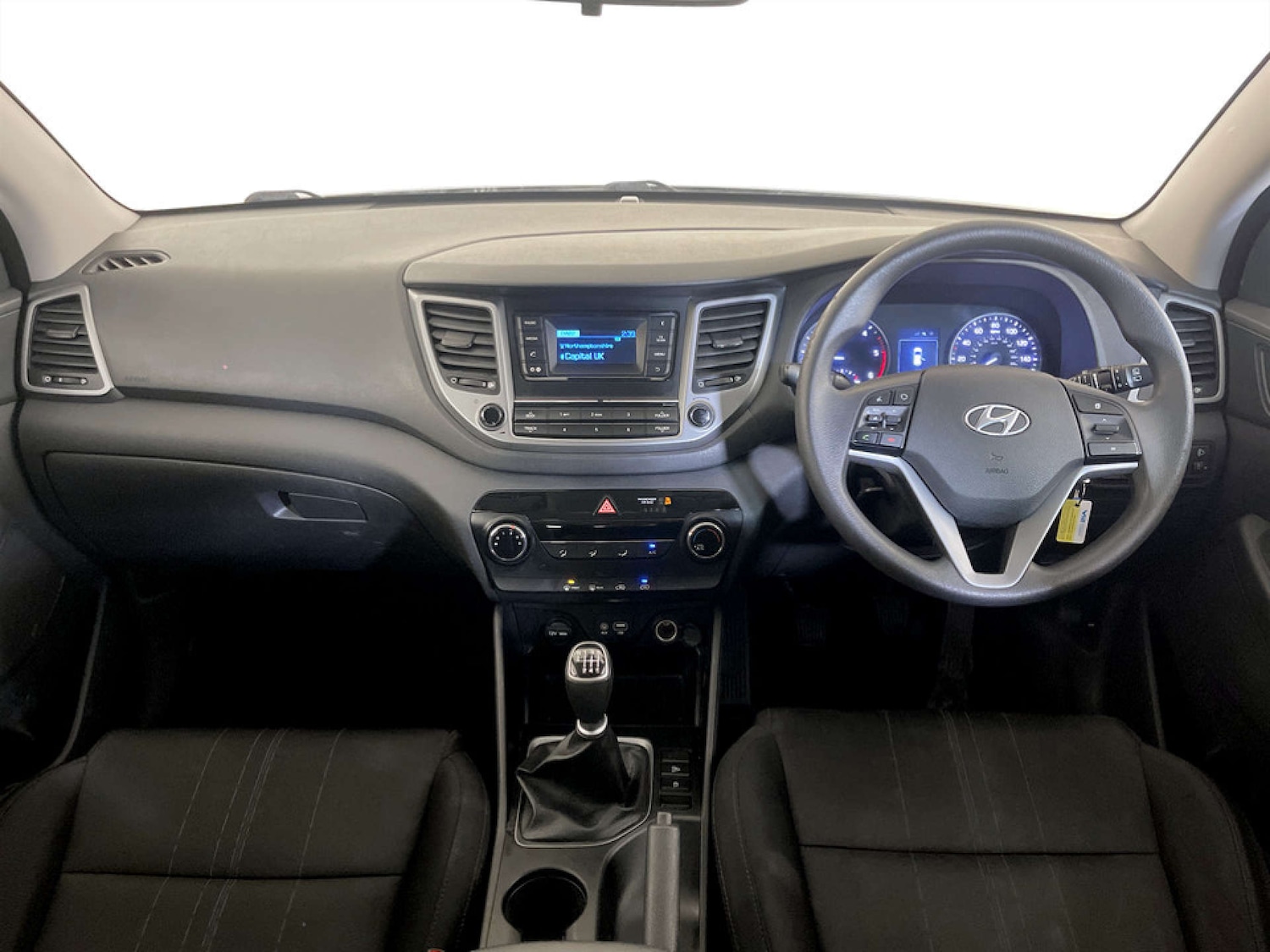 Used Hyundai TUCSON 2017 for sale - 77328628: Photo 3