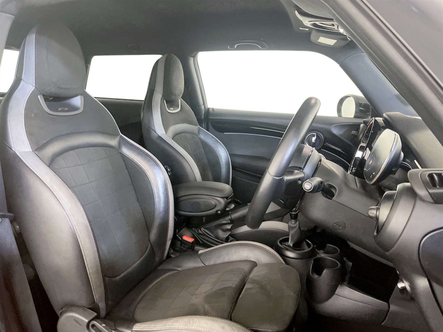 Used MINI Hatch 2022 for sale - 77185064: Photo 13