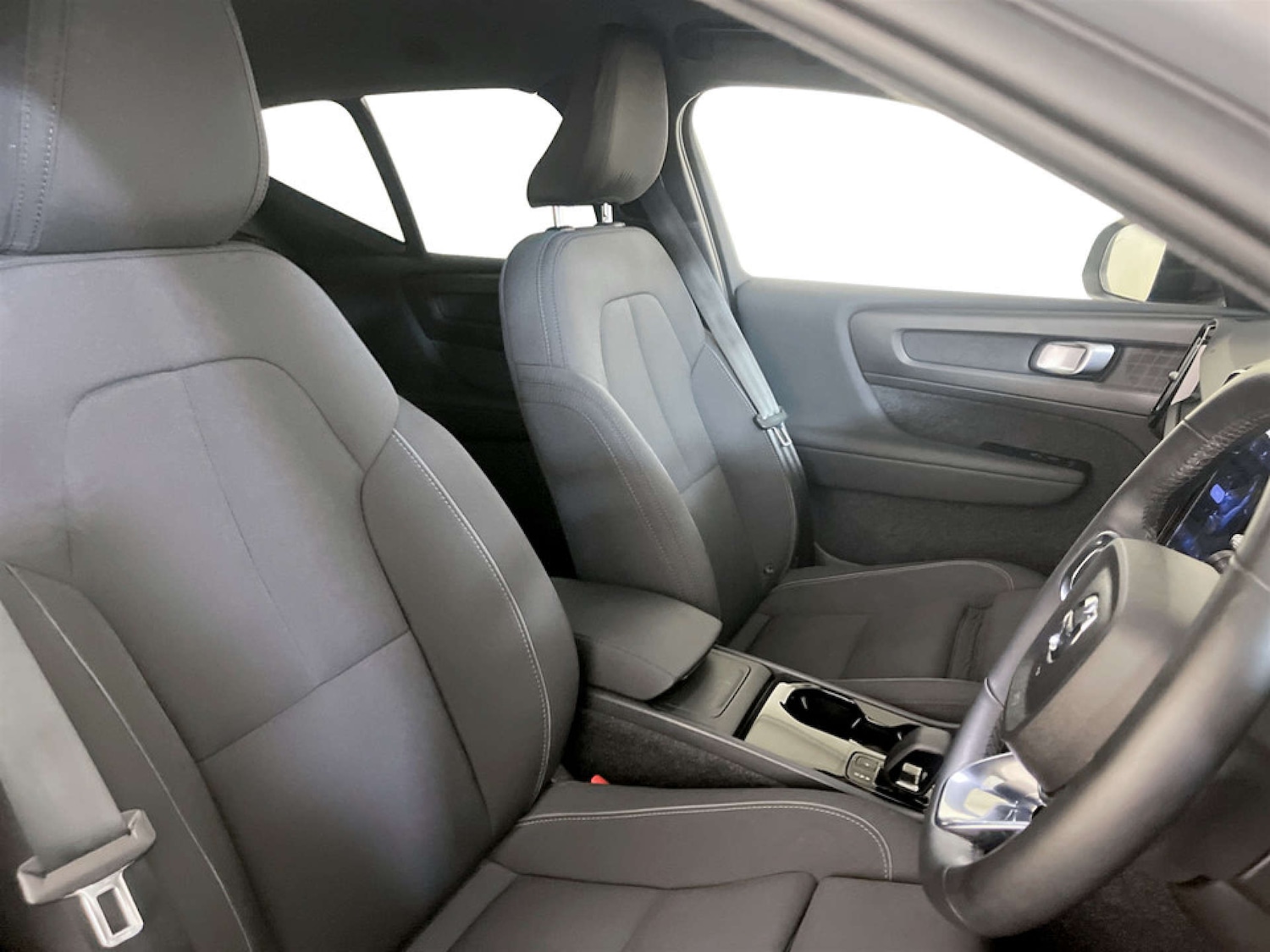 Used Volvo XC40 2022 for sale - 77184942: Photo 13