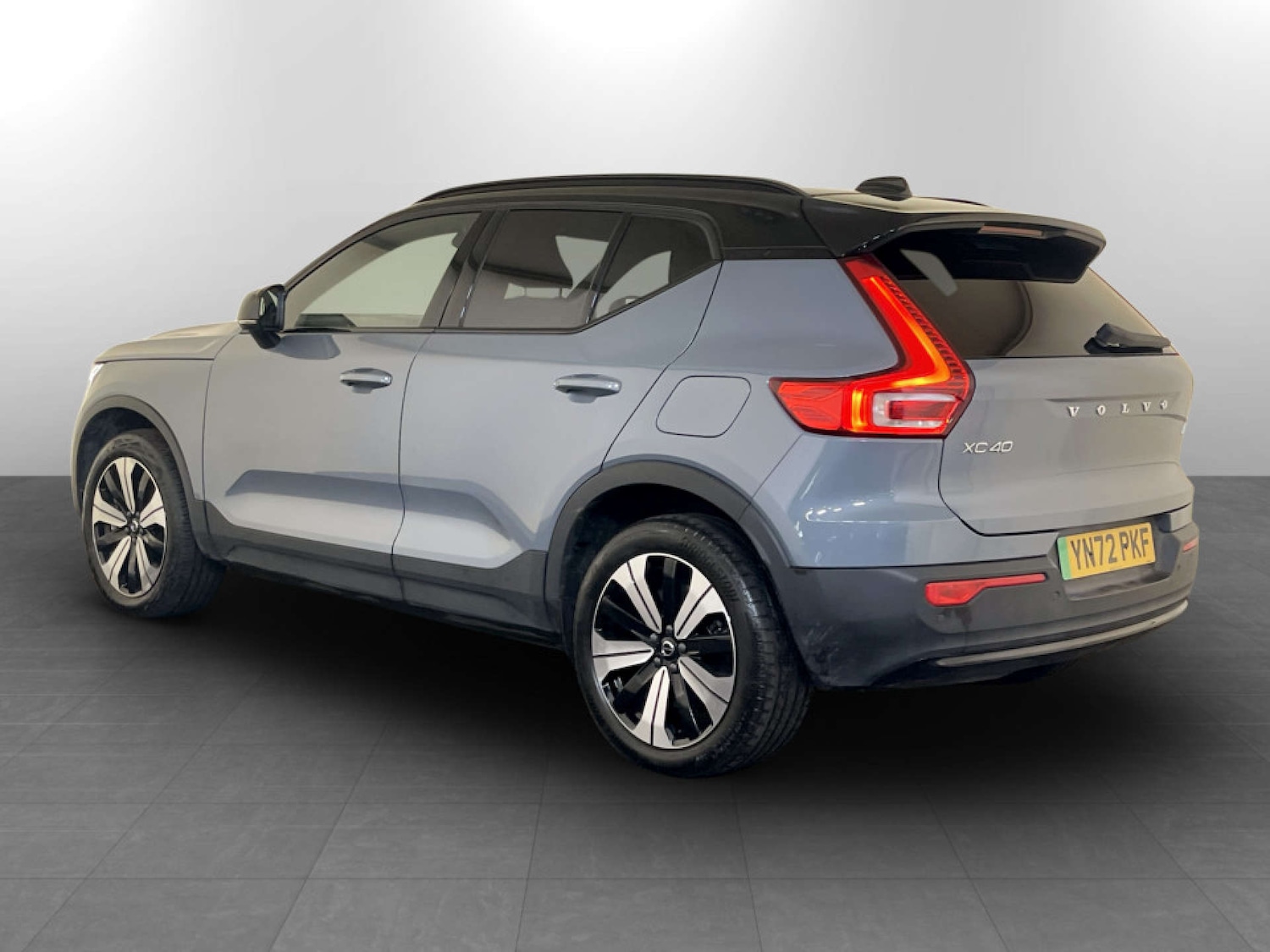 Used Volvo XC40 2022 for sale - 77184942: Photo 8