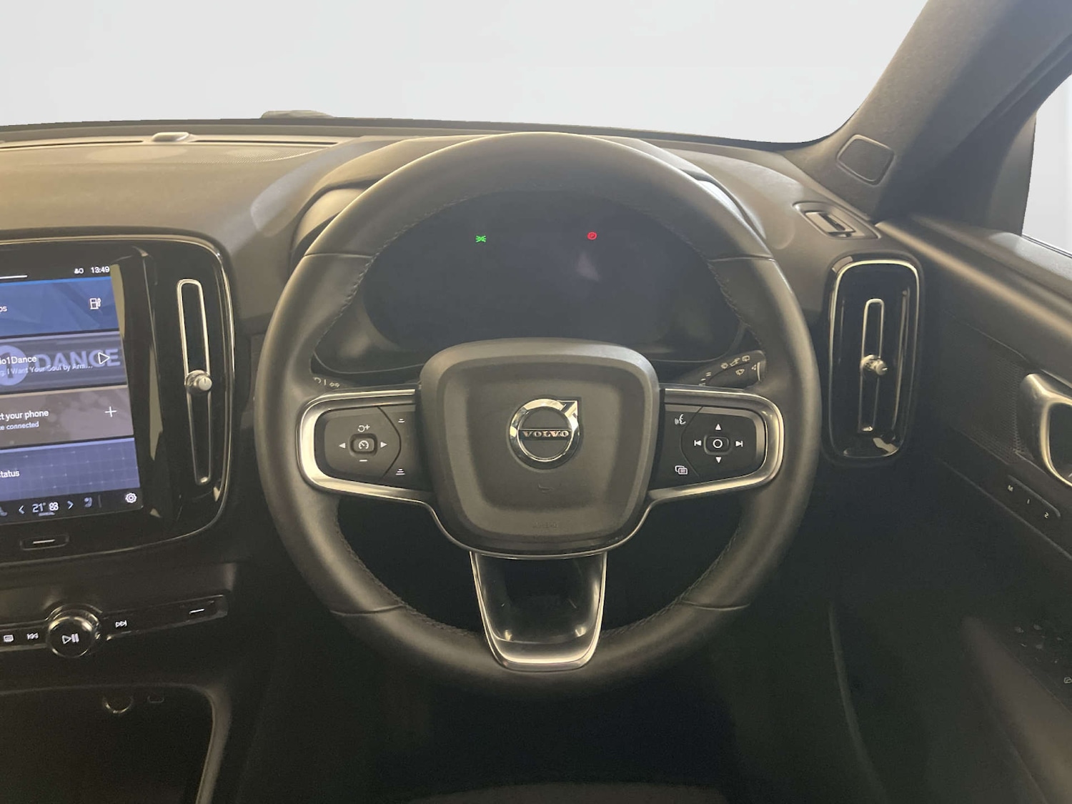 Used Volvo XC40 2022 for sale - 77836442: Photo 17