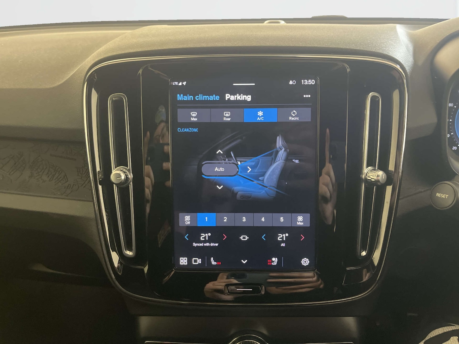 Used Volvo XC40 2022 for sale - 77836442: Photo 26