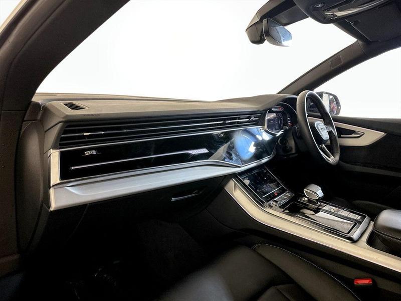 Used Audi Q8 2022 for sale - 76467633: Photo 12