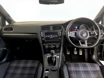 Used Volkswagen Golf 2015 for sale - 74878816: Photo