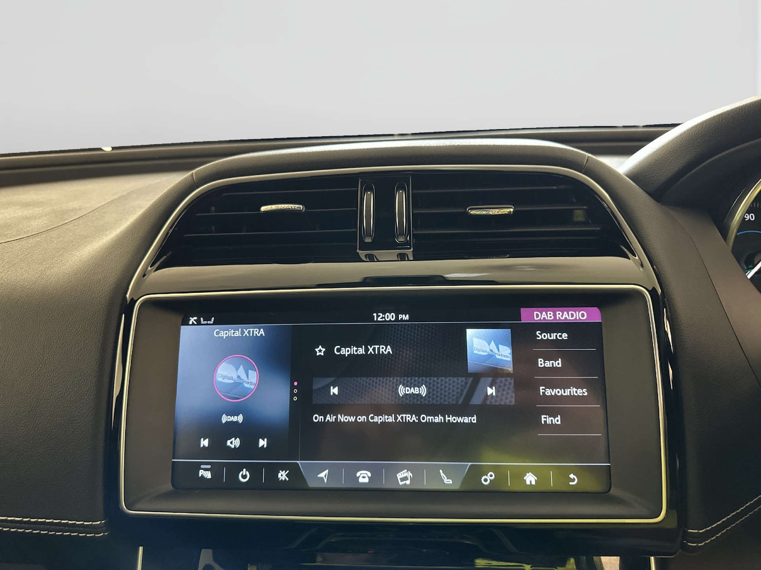 Used Jaguar XE 2018 for sale - 78094458: Photo 22