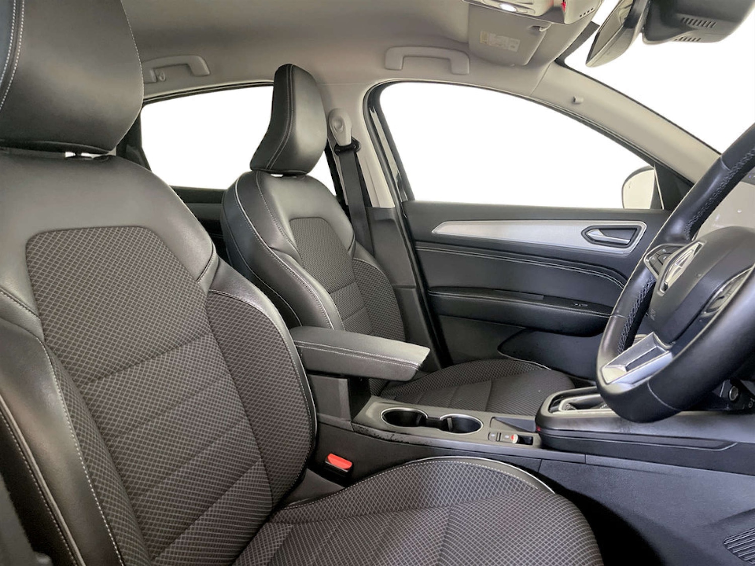 Used Renault Arkana 2023 for sale - 77649783: Photo 13