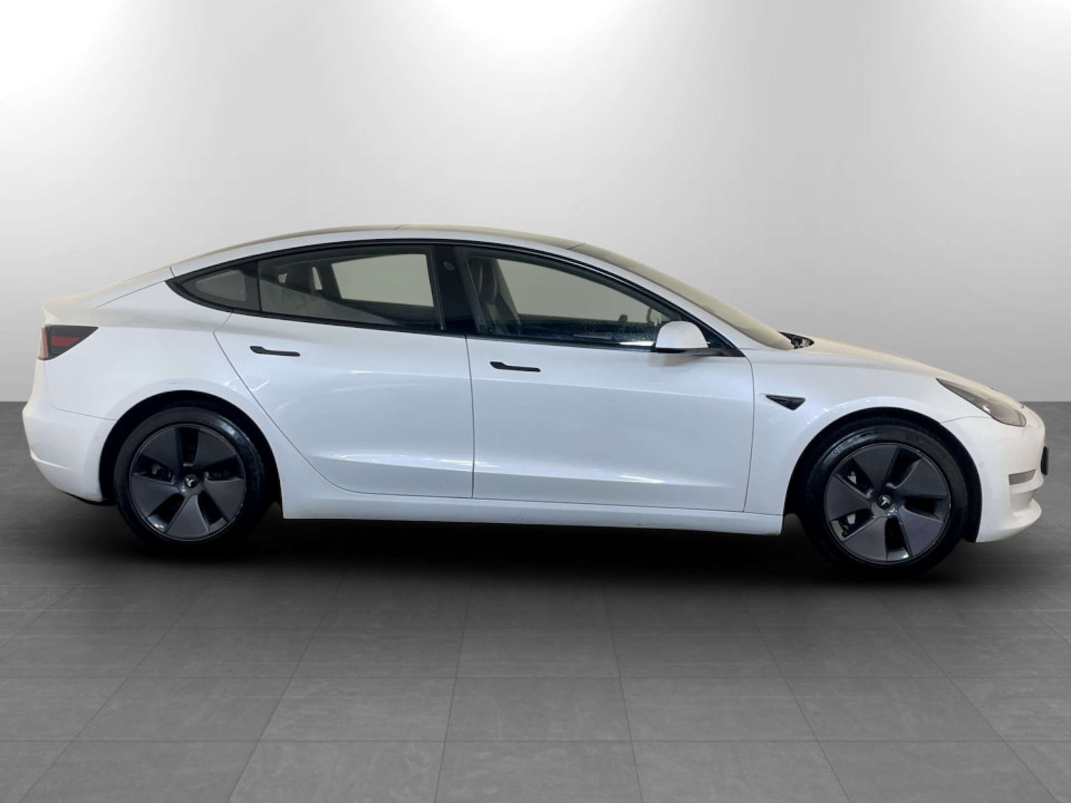 Used Tesla Model 3 2021 for sale - 77383424: Photo 11