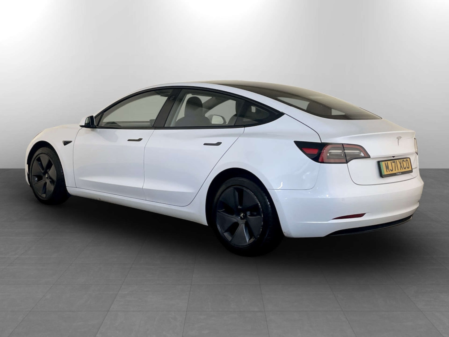 Used Tesla Model 3 2021 for sale - 77383424: Photo 8