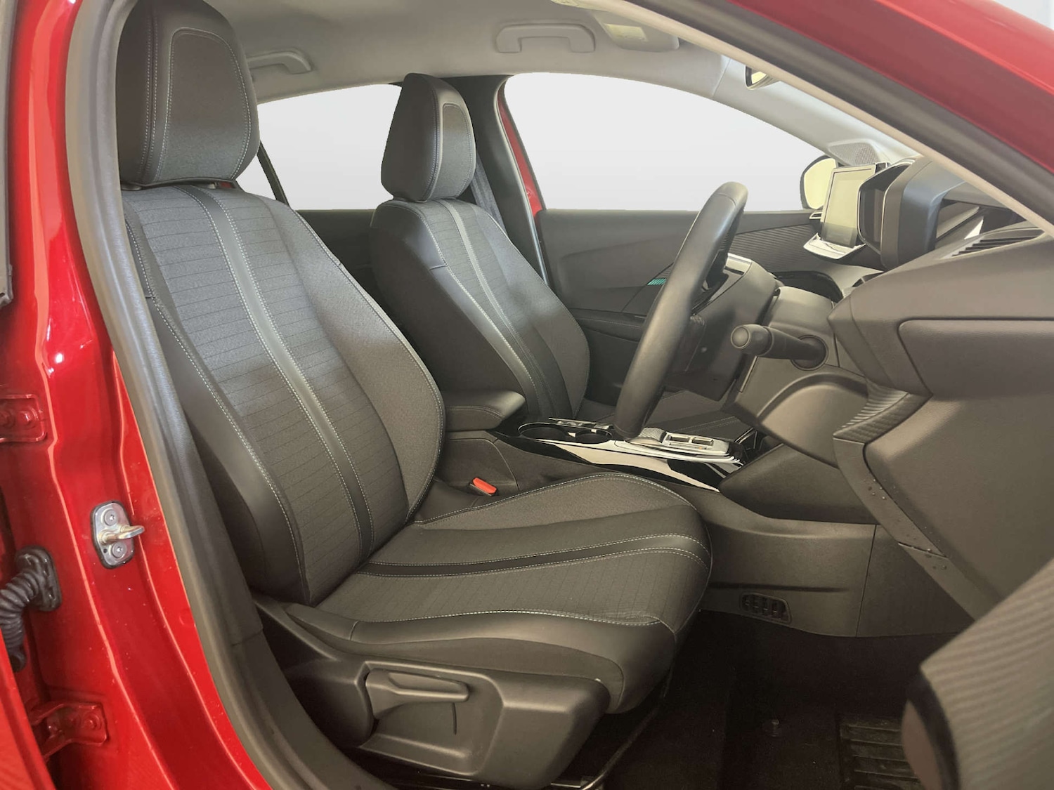 Used Peugeot 208 2023 for sale - 77964883: Photo 13