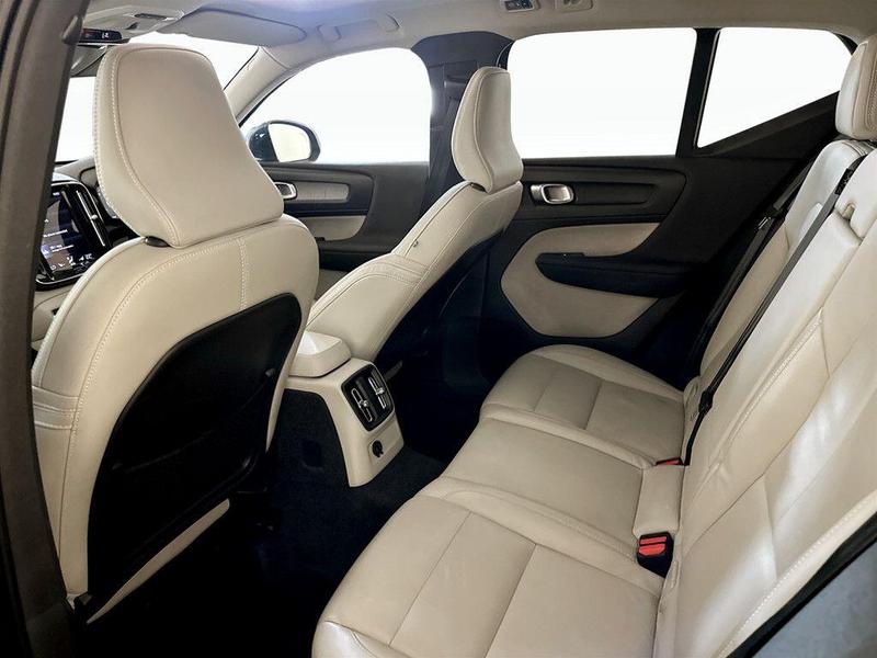 Used Volvo XC40 2021 for sale - 76480352: Photo 14