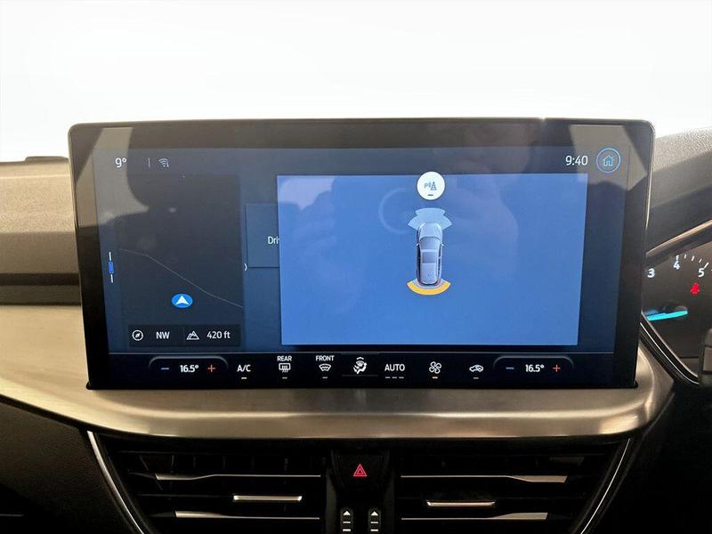 Used Ford Focus 2023 for sale - 76402061: Photo 20