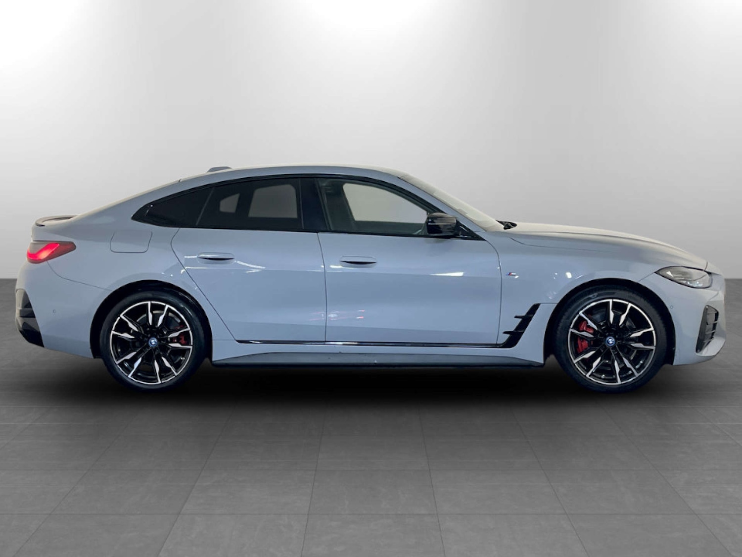 Used BMW i4 2022 for sale - 77185121: Photo 11