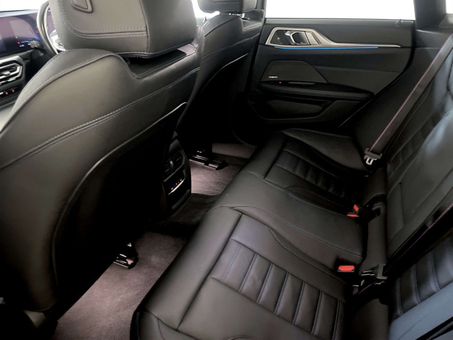 Used BMW i4 2022 for sale - 77185121: Photo 14