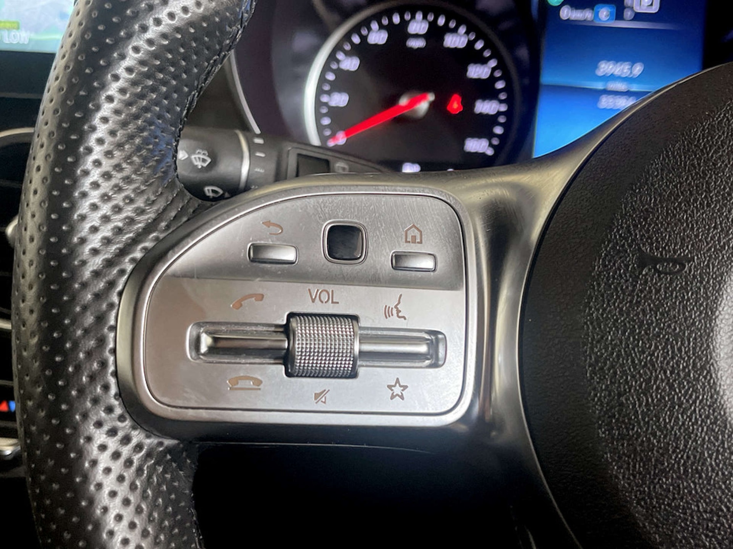 Used Mercedes-Benz GLC 2022 for sale - 77693761: Photo 18