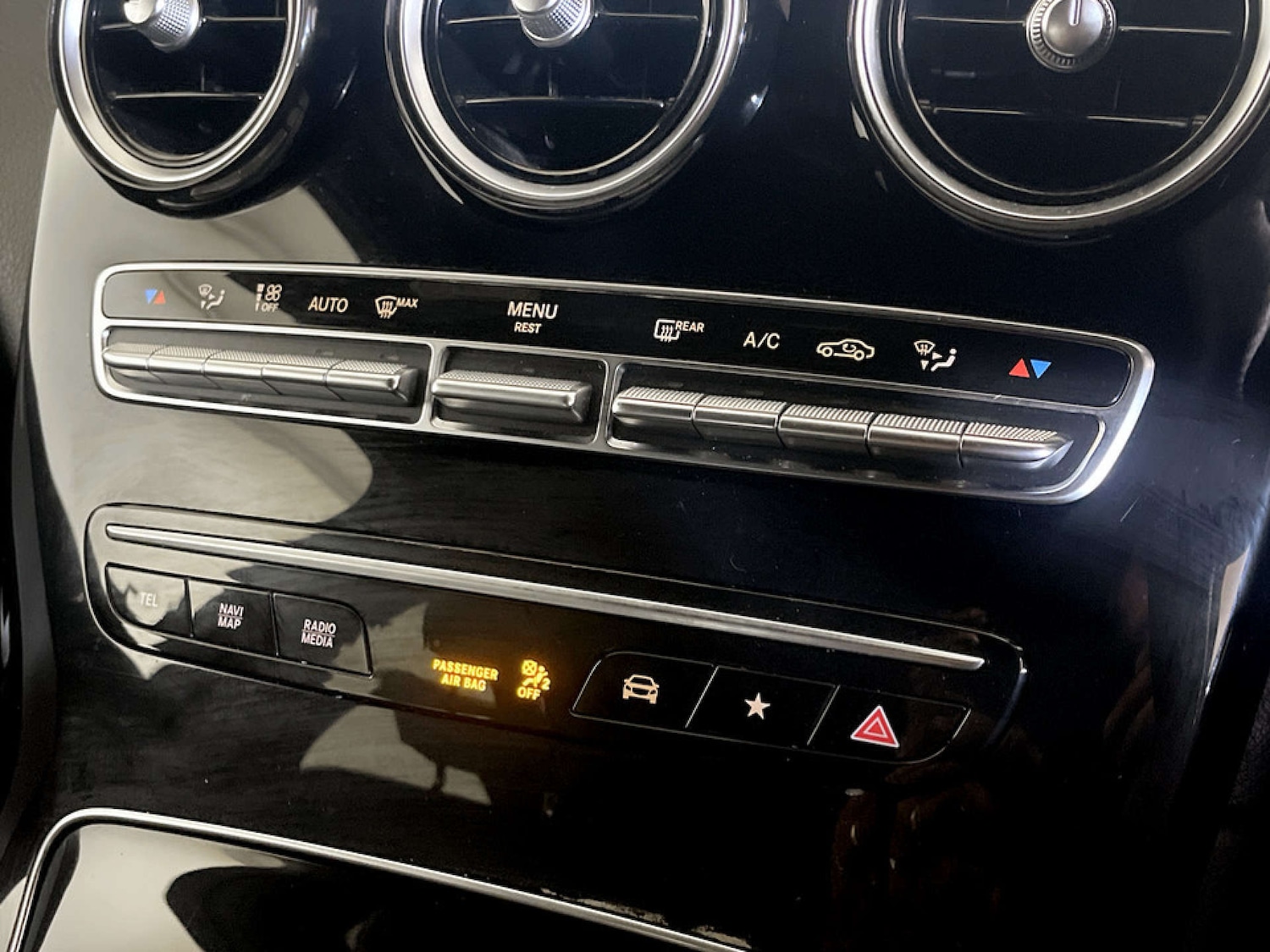 Used Mercedes-Benz GLC 2022 for sale - 77693761: Photo 26