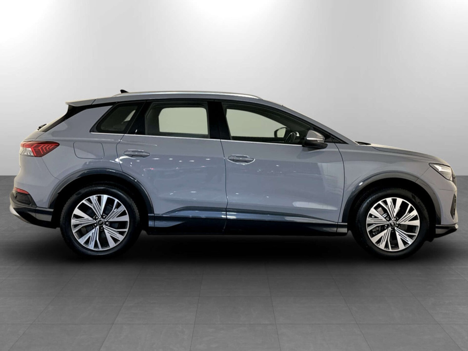 Used Audi Q4 e-tron 2023 for sale - 77368285: Photo 11