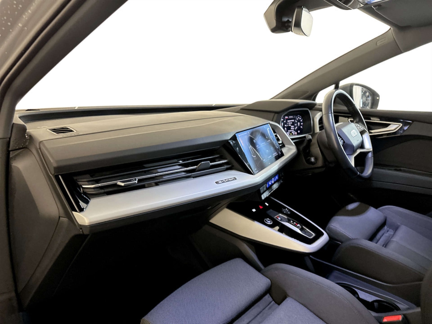 Used Audi Q4 e-tron 2023 for sale - 77368285: Photo 12