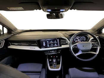 Used Audi Q4 e-tron 2023 for sale - 77368285: Photo