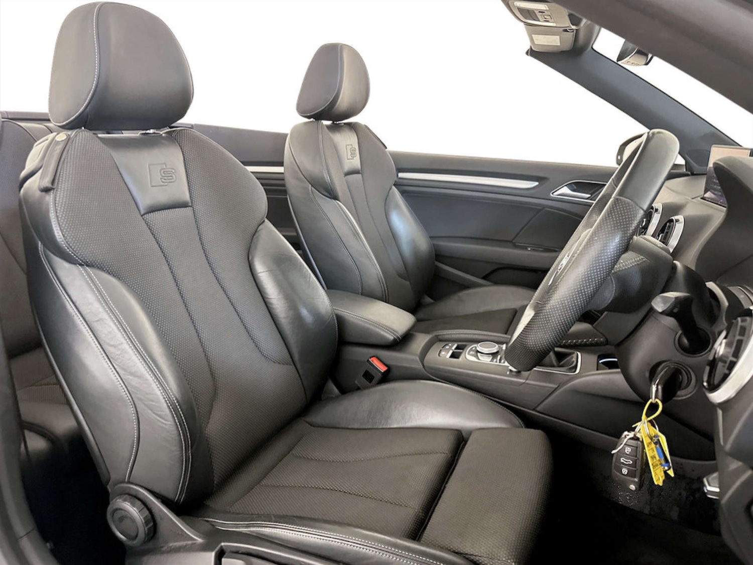 Used Audi A3 Cabriolet 2018 for sale - 77185341: Photo 13