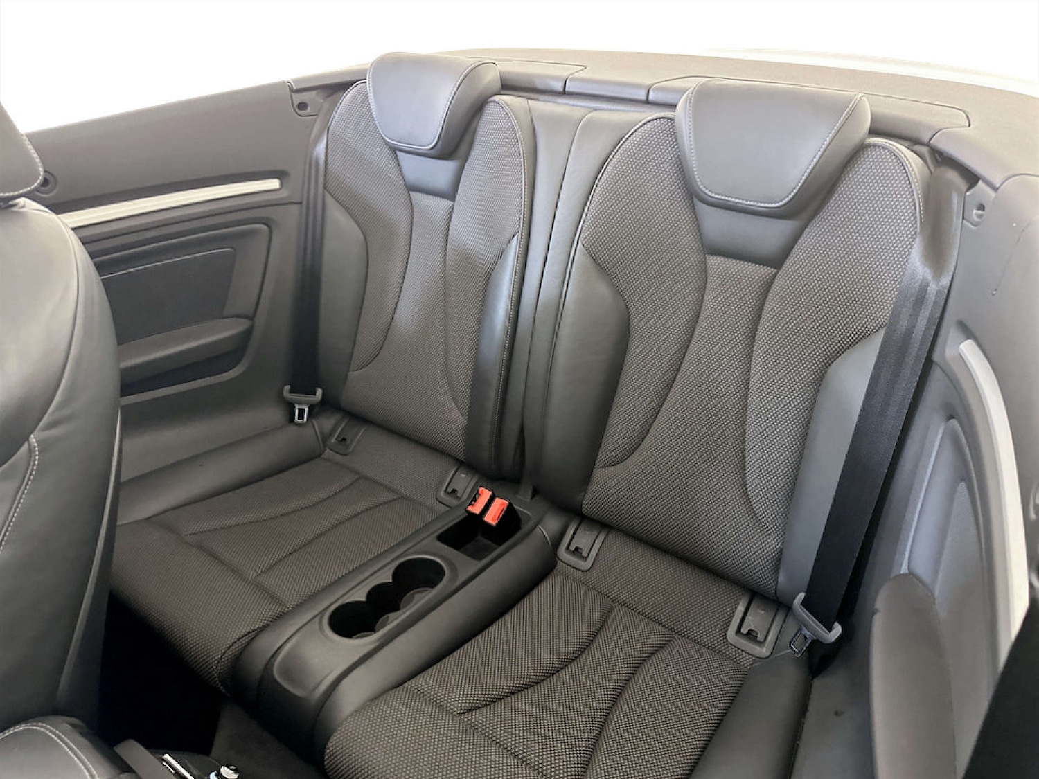 Used Audi A3 Cabriolet 2018 for sale - 77185341: Photo 14