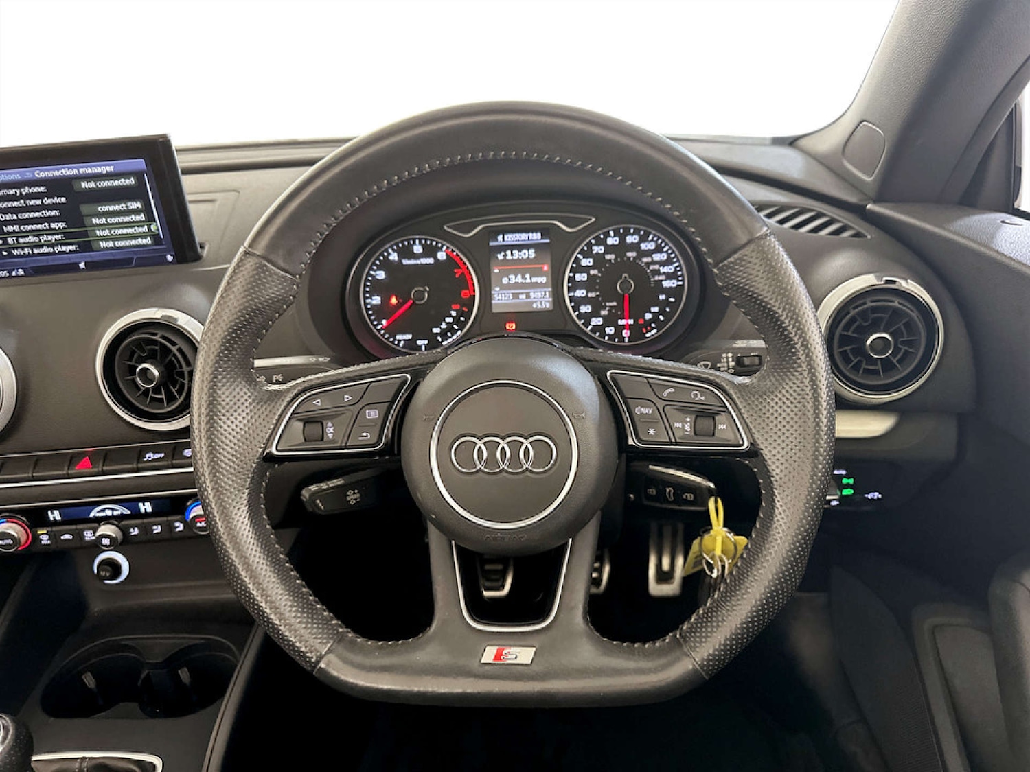 Used Audi A3 Cabriolet 2018 for sale - 77185341: Photo 17