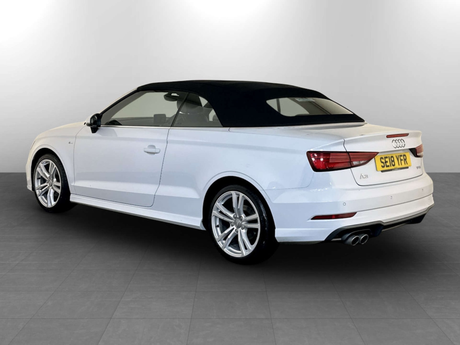 Used Audi A3 Cabriolet 2018 for sale - 77185341: Photo 8