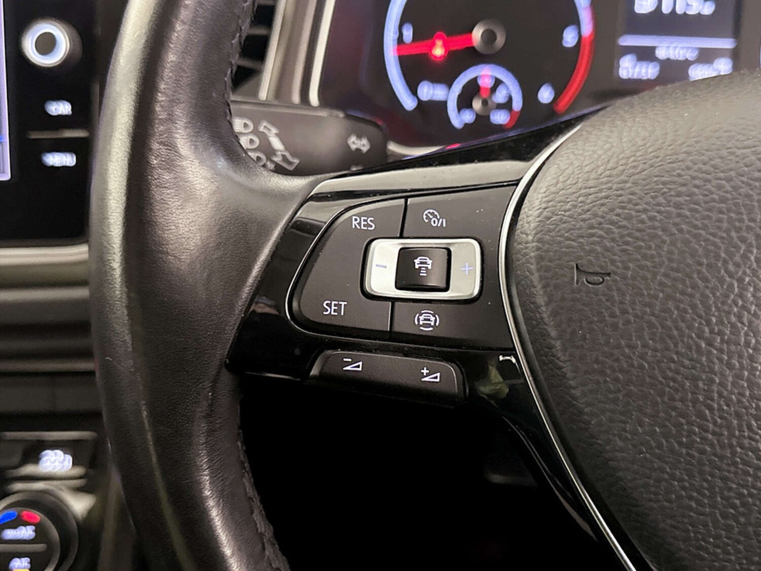 Used Volkswagen T-Roc 2019 for sale - 77604022: Photo 17