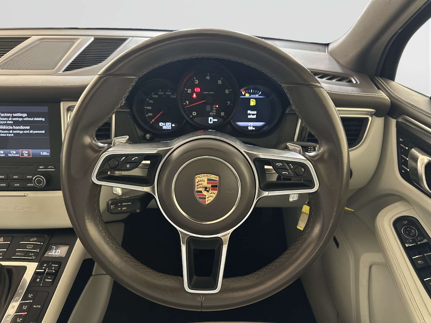 Used Porsche Macan 2018 for sale - 78045015: Photo 17