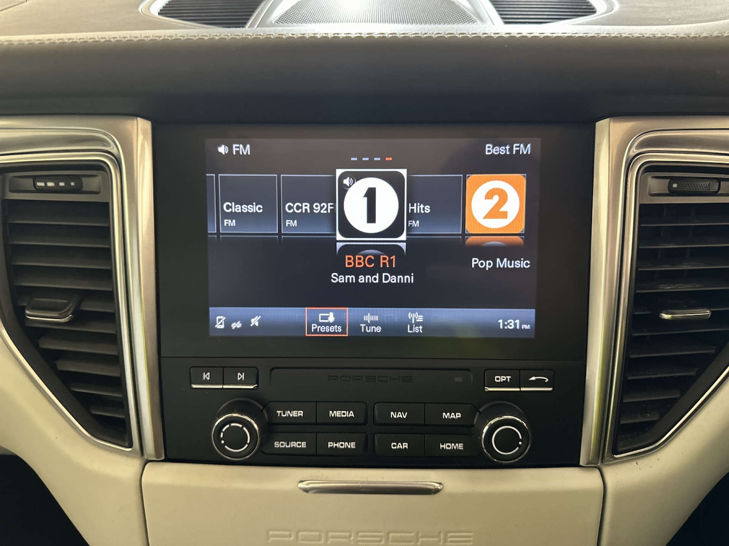 Used Porsche Macan 2018 for sale - 78045015: Photo 24