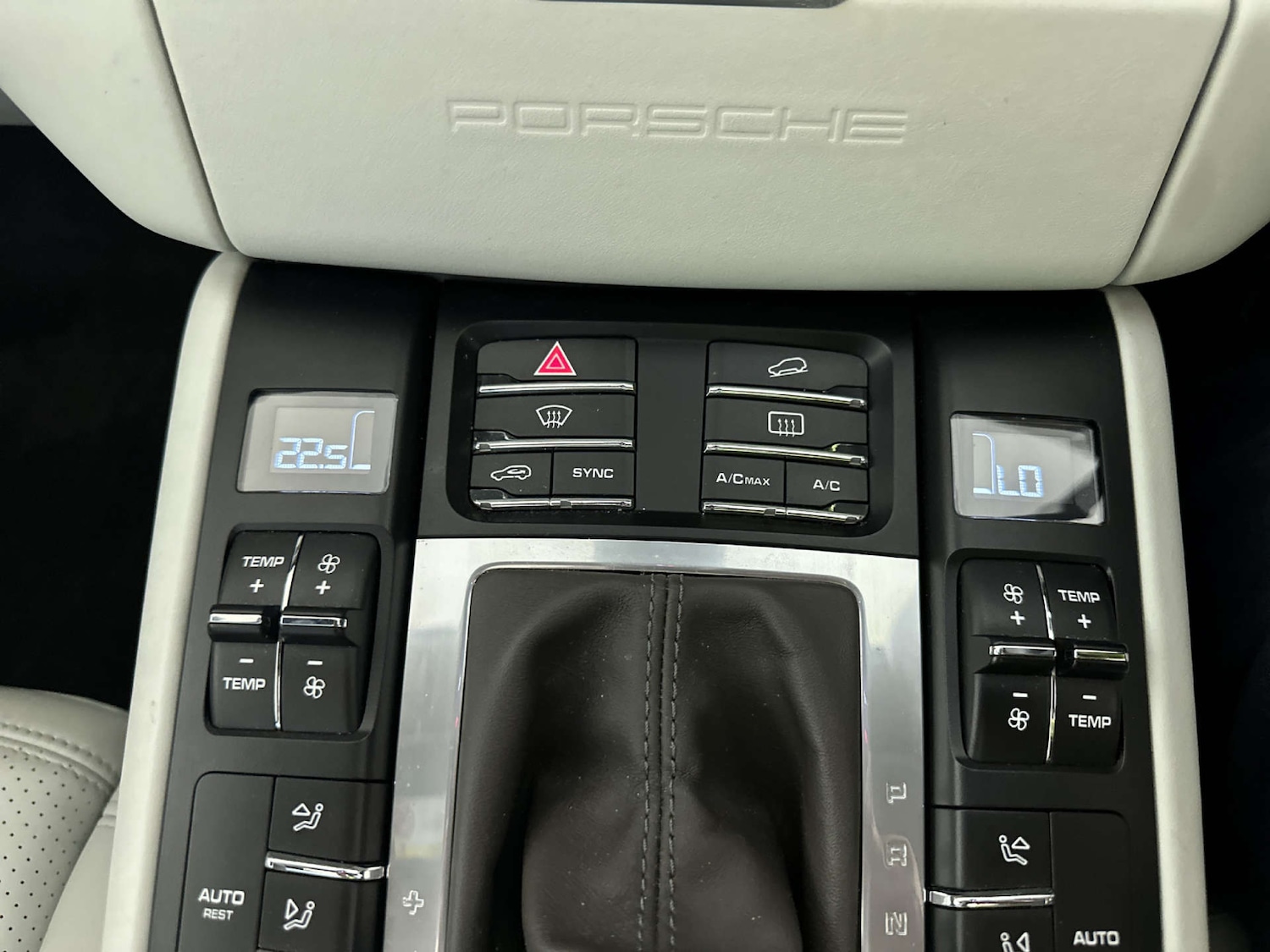 Used Porsche Macan 2018 for sale - 78045015: Photo 26