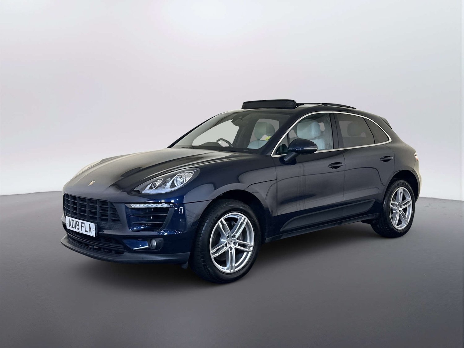 Used Porsche Macan 2018 for sale - 78045015: Photo 6