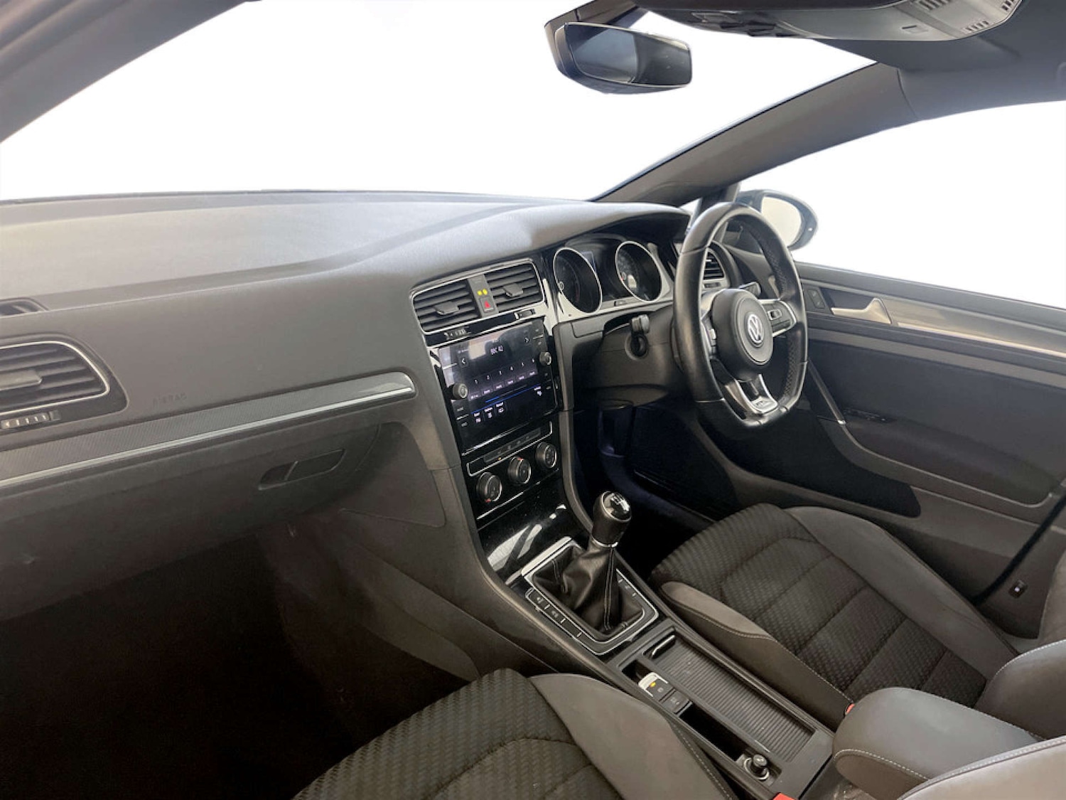 Used Volkswagen Golf 2017 for sale - 77609427: Photo 12