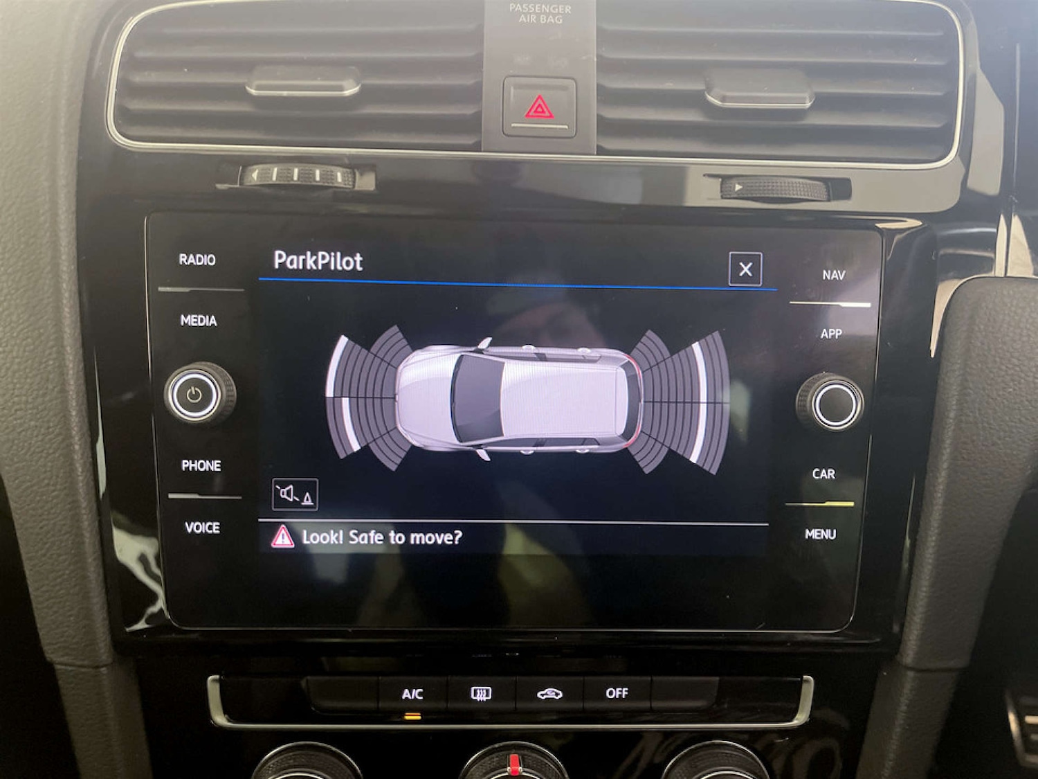 Used Volkswagen Golf 2017 for sale - 77609427: Photo 20