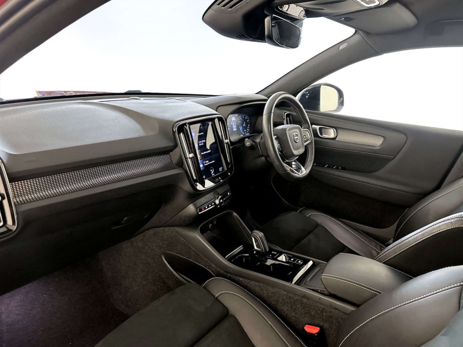 Used Volvo XC40 2021 for sale - 77184933: Photo 12