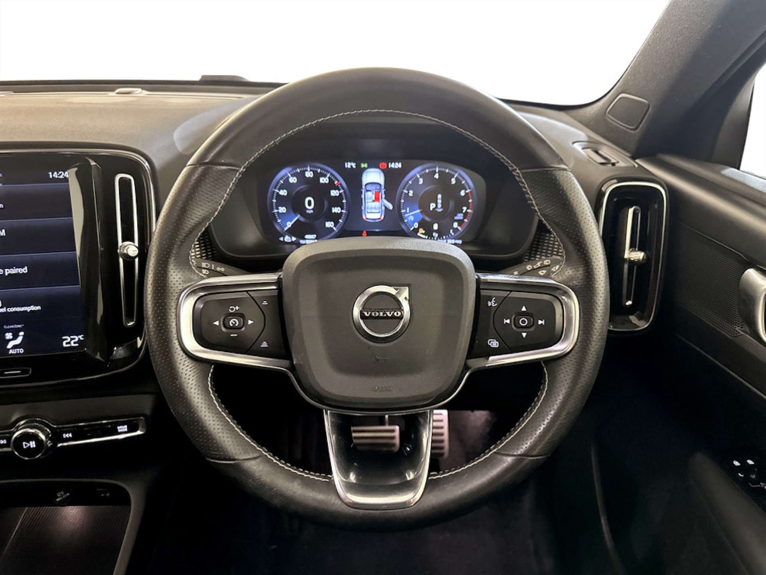 Used Volvo XC40 2021 for sale - 77184933: Photo 16