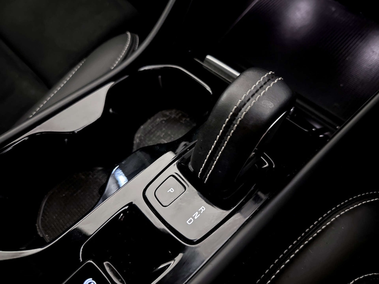 Used Volvo XC40 2021 for sale - 77184933: Photo 25