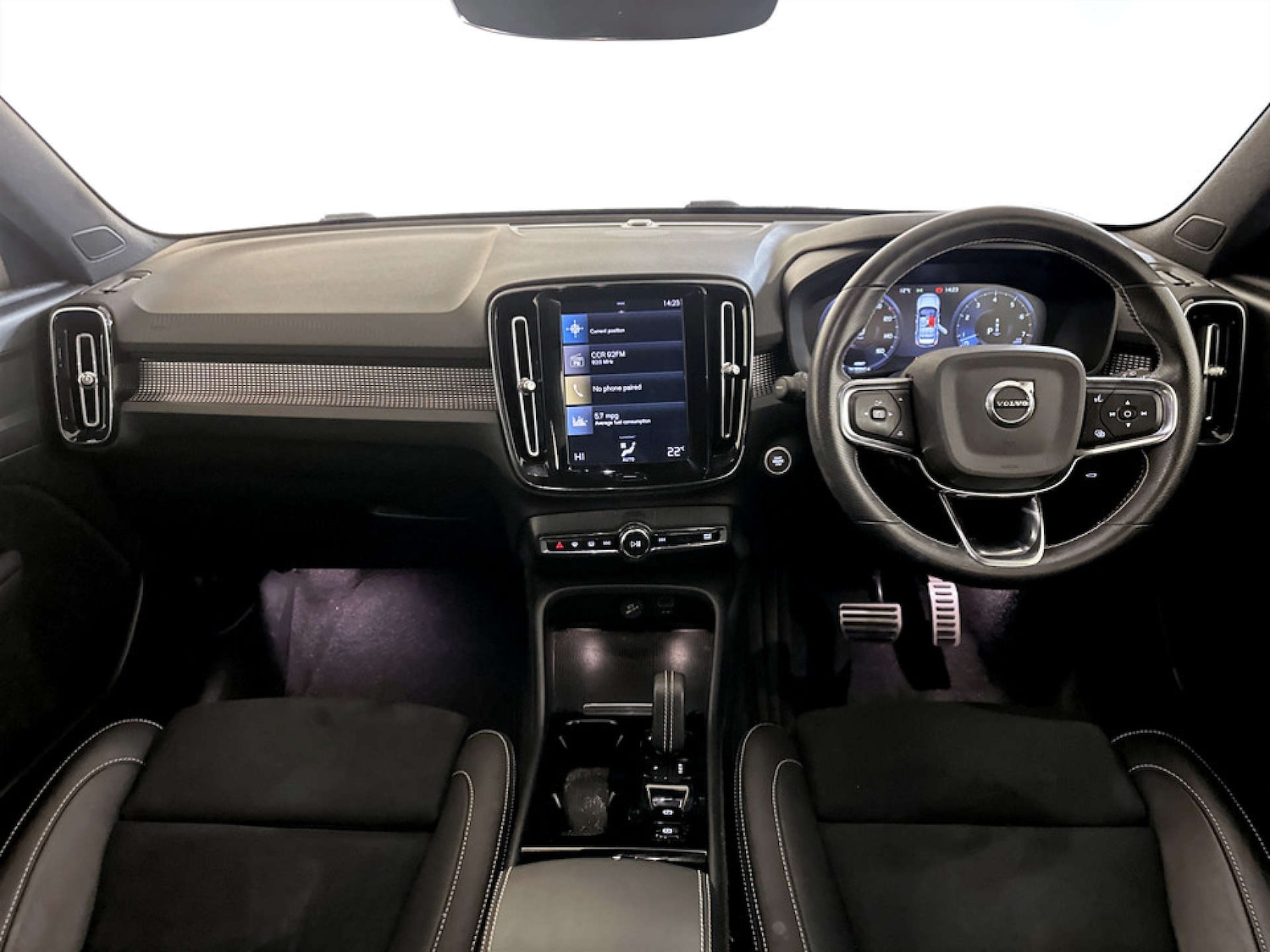 Used Volvo XC40 2021 for sale - 77184933: Photo 3