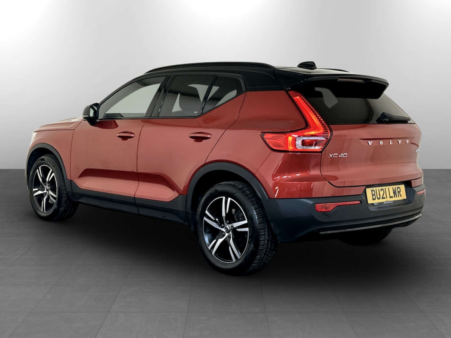 Used Volvo XC40 2021 for sale - 77184933: Photo 8
