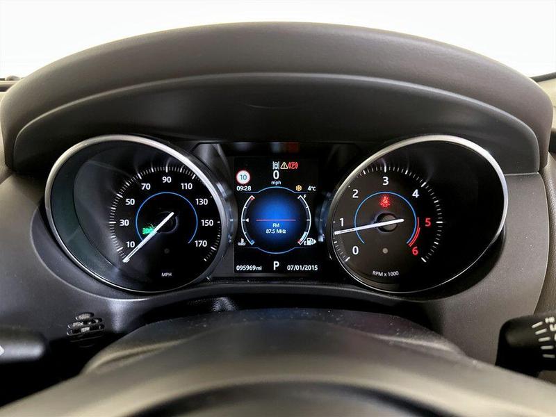 Used Jaguar F-Pace 2017 for sale - 76382307: Photo 18