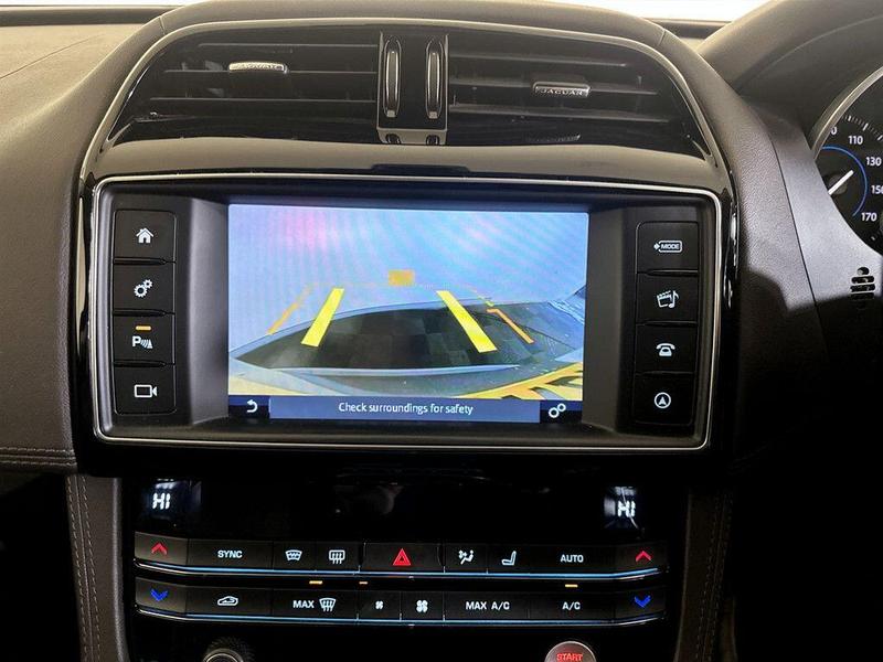Used Jaguar F-Pace 2017 for sale - 76382307: Photo 20