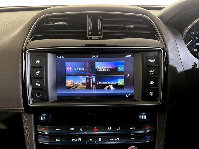 Used Jaguar F-Pace 2017 for sale - 76382307: Photo 22