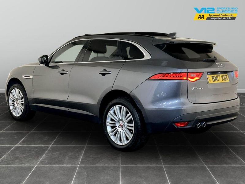 Used Jaguar F-Pace 2017 for sale - 76382307: Photo 8