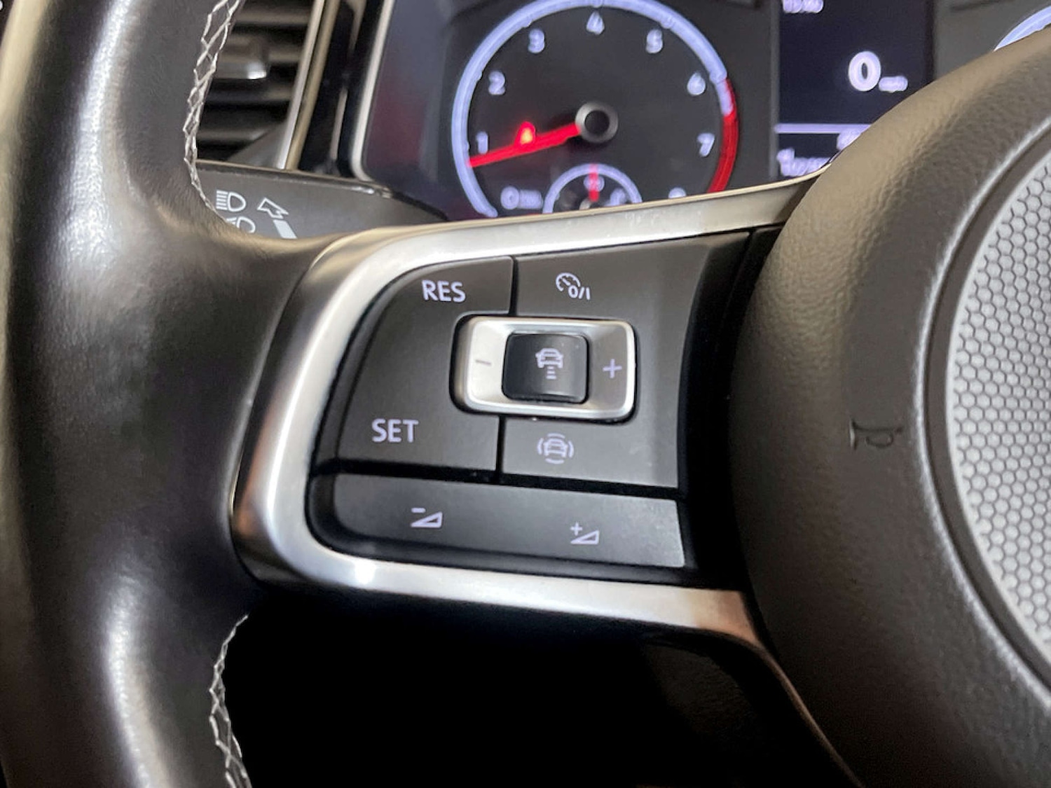 Used Volkswagen T-Roc 2021 for sale - 77185333: Photo 17