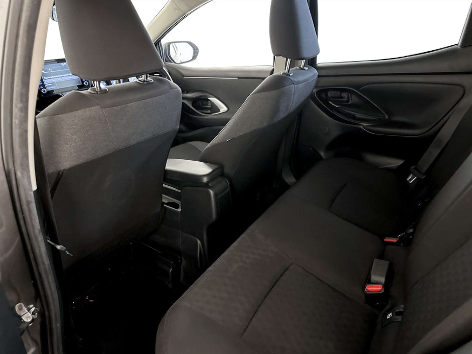 Used Toyota Yaris 2022 for sale - 77378411: Photo 12