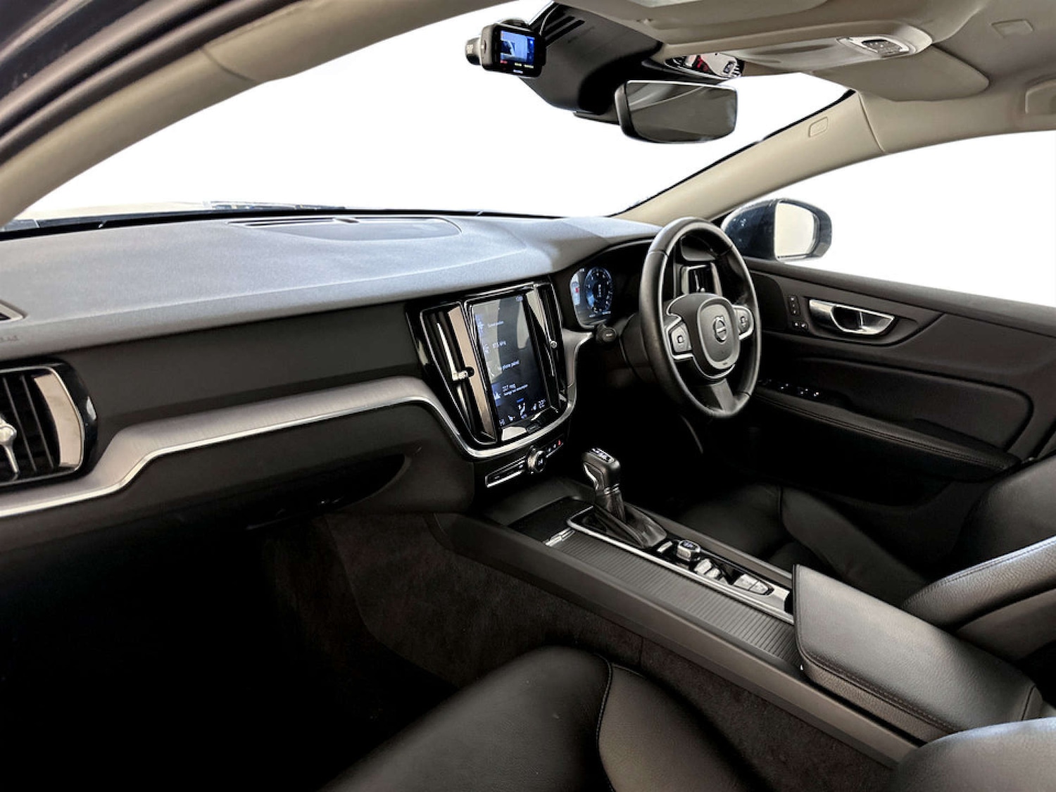 Used Volvo V60 2020 for sale - 77187787: Photo 12