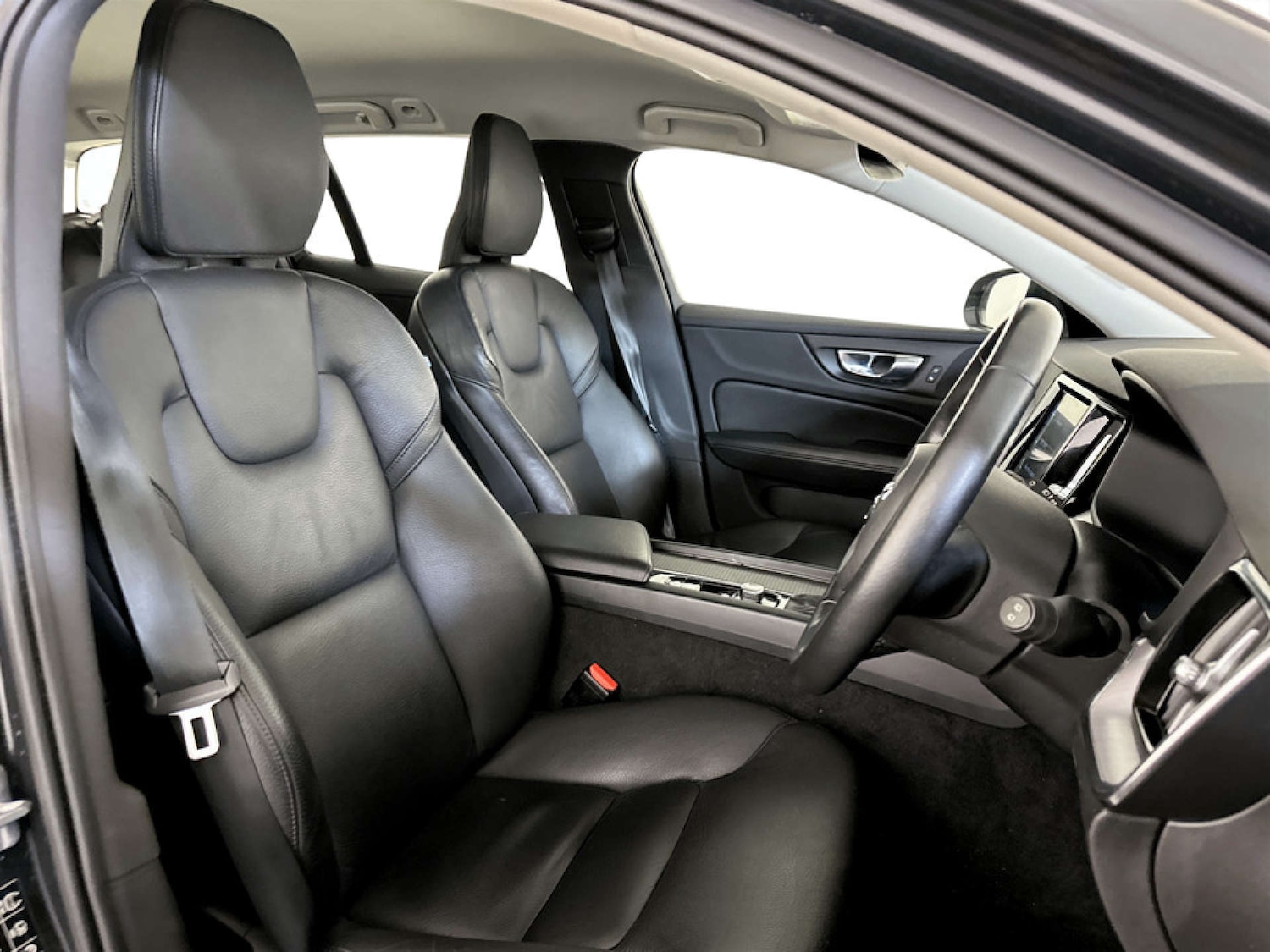 Used Volvo V60 2020 for sale - 77187787: Photo 13