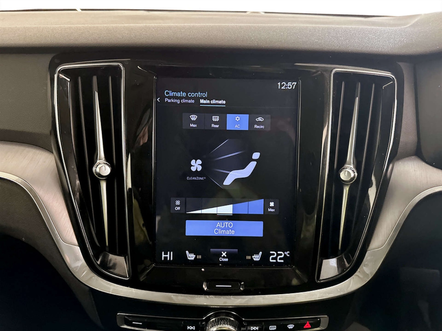 Used Volvo V60 2020 for sale - 77187787: Photo 25