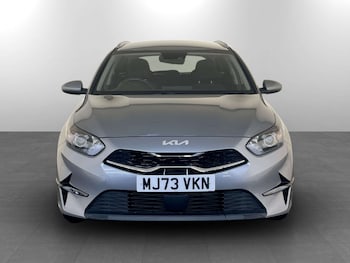 Used Kia Ceed 2023 for sale - 77490220: Photo